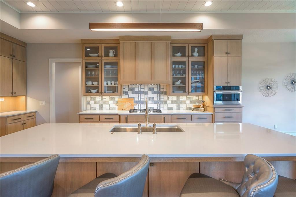 7736 N Donnelly Avenue