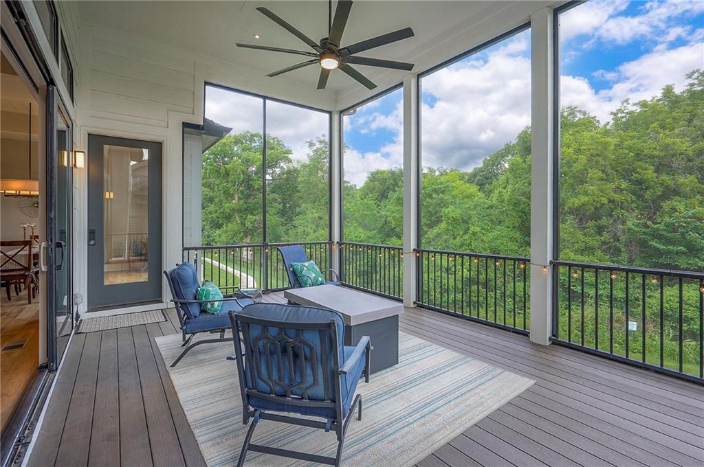 7736 N Donnelly Avenue