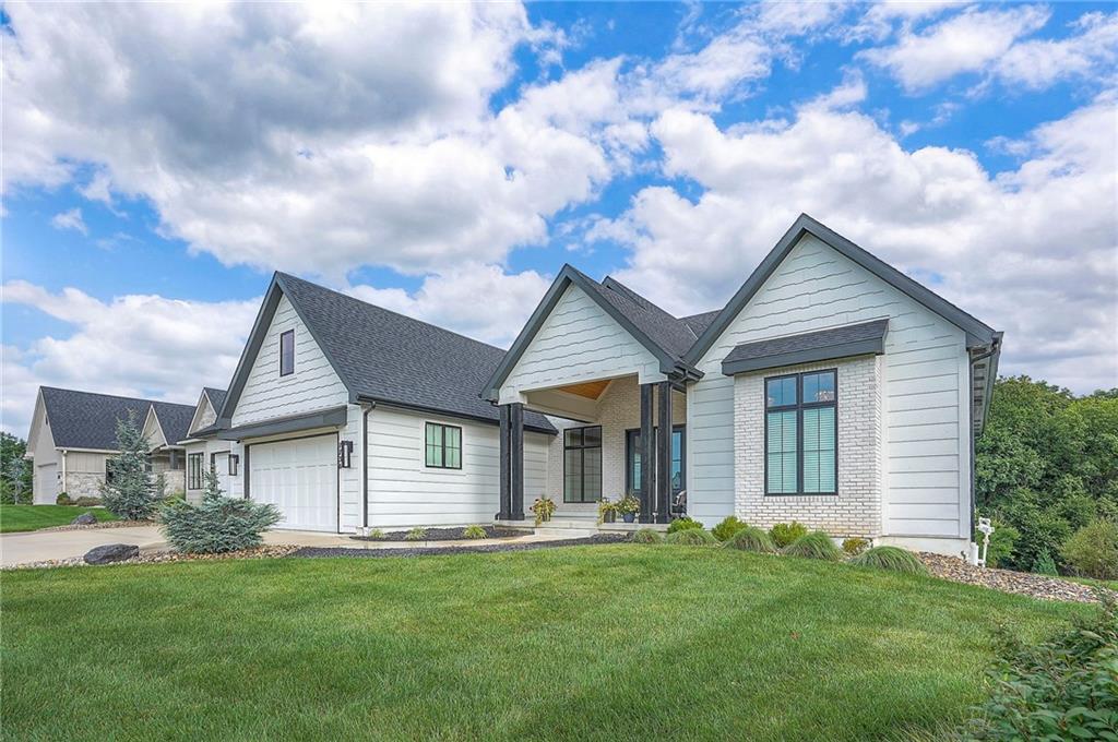 7736 N Donnelly Avenue