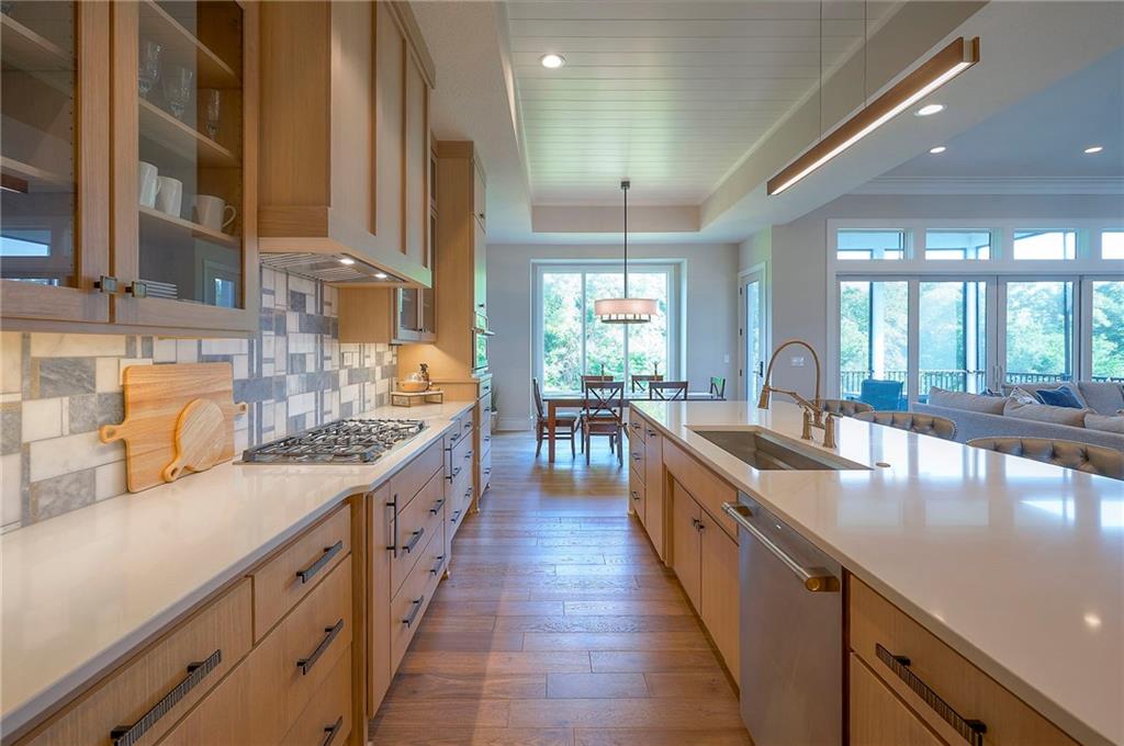 7736 N Donnelly Avenue