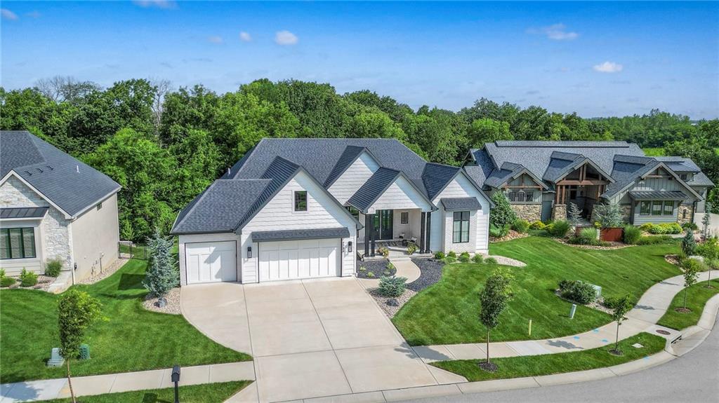 7736 N Donnelly Avenue