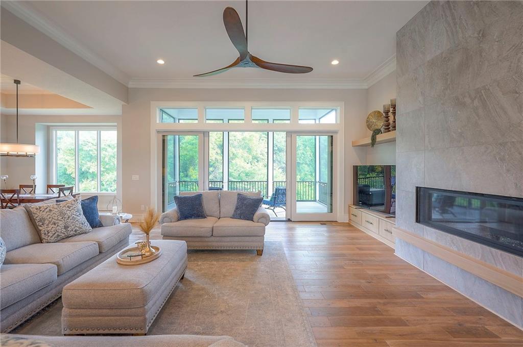 7736 N Donnelly Avenue