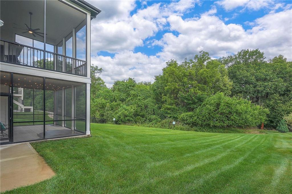 7736 N Donnelly Avenue