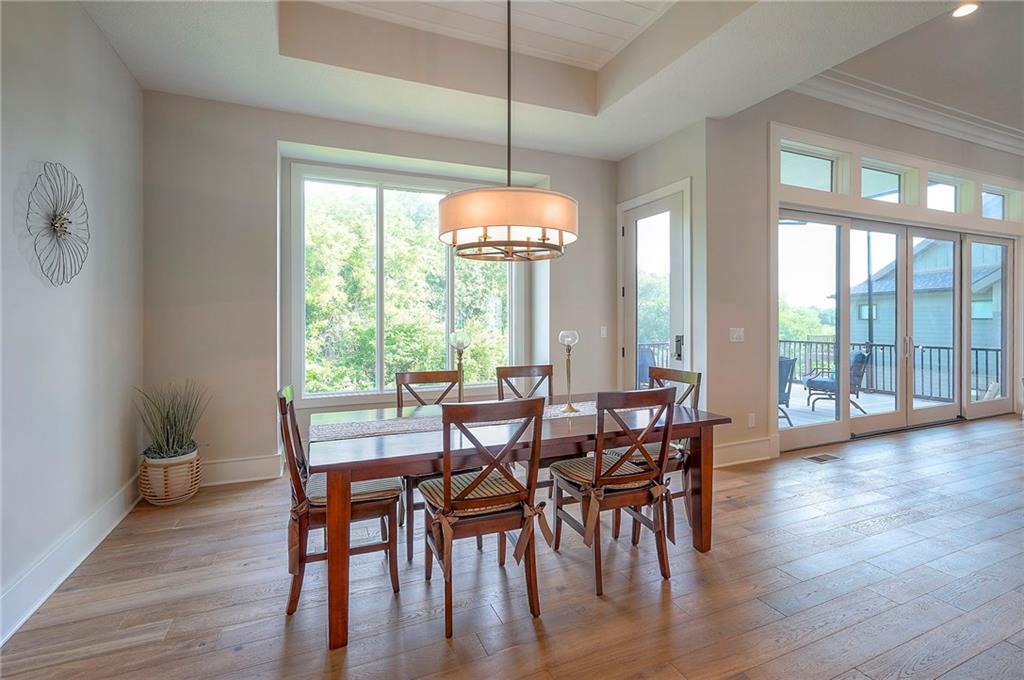 7736 N Donnelly Avenue