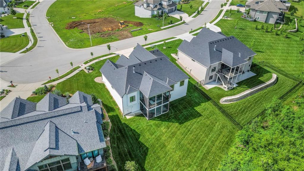 7736 N Donnelly Avenue