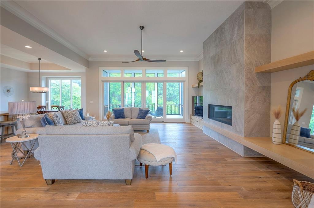 7736 N Donnelly Avenue