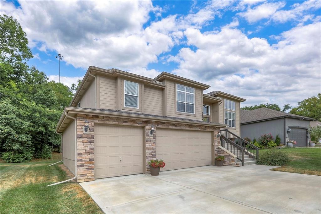 5084 NW Timberline Drive