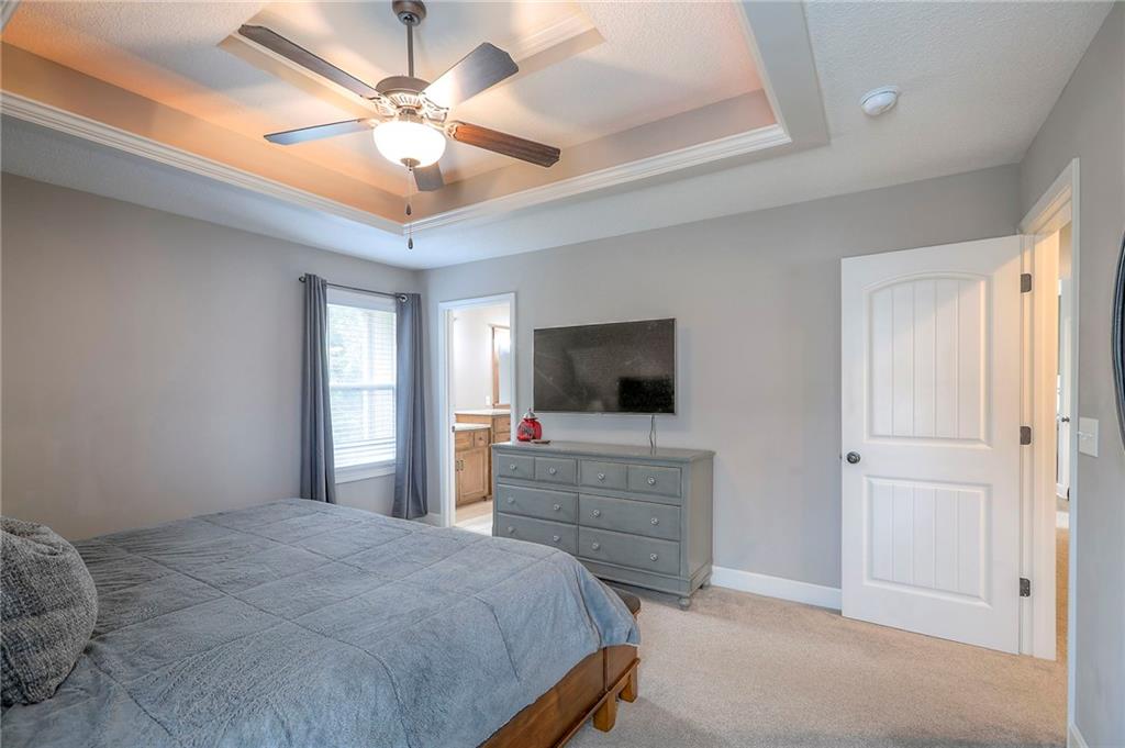 5084 NW Timberline Drive