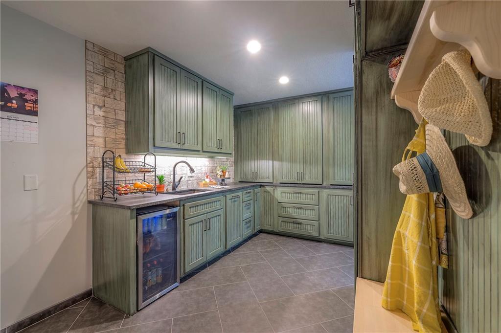 8675 Shorewood Drive