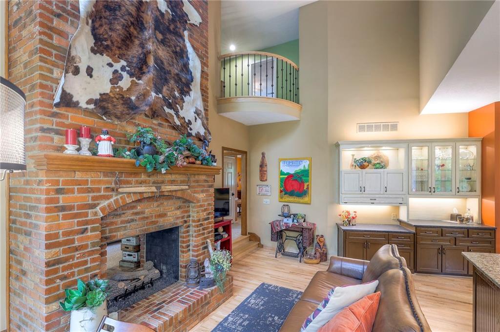 8675 Shorewood Drive