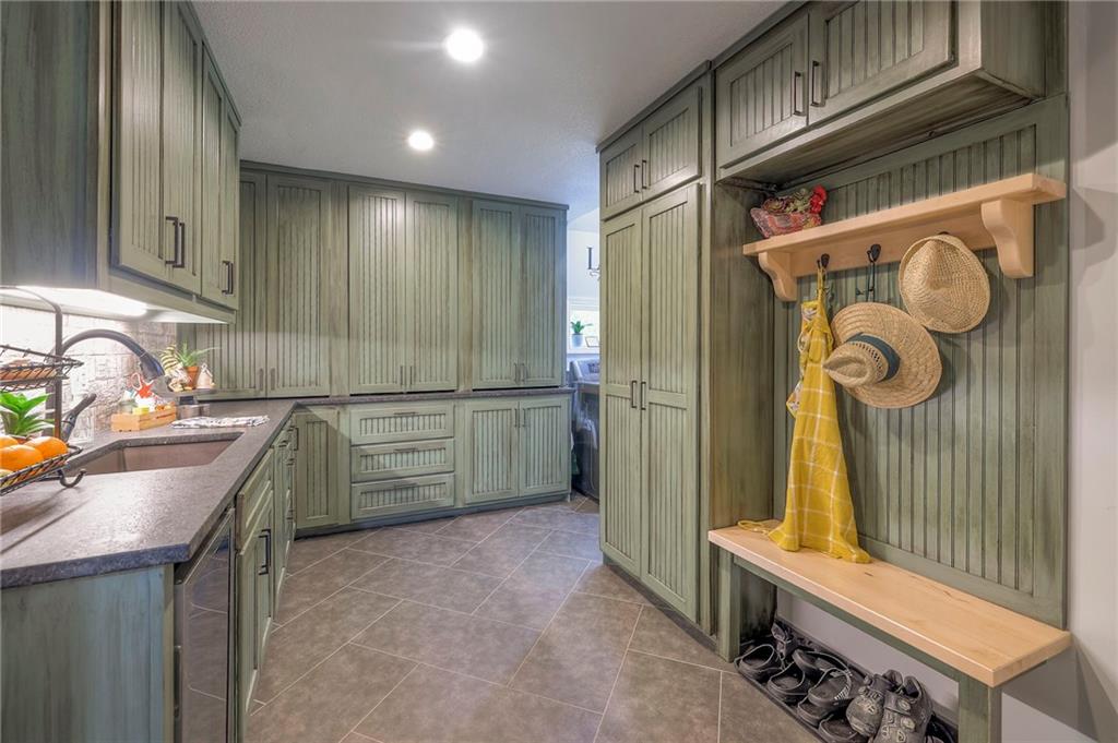 8675 Shorewood Drive