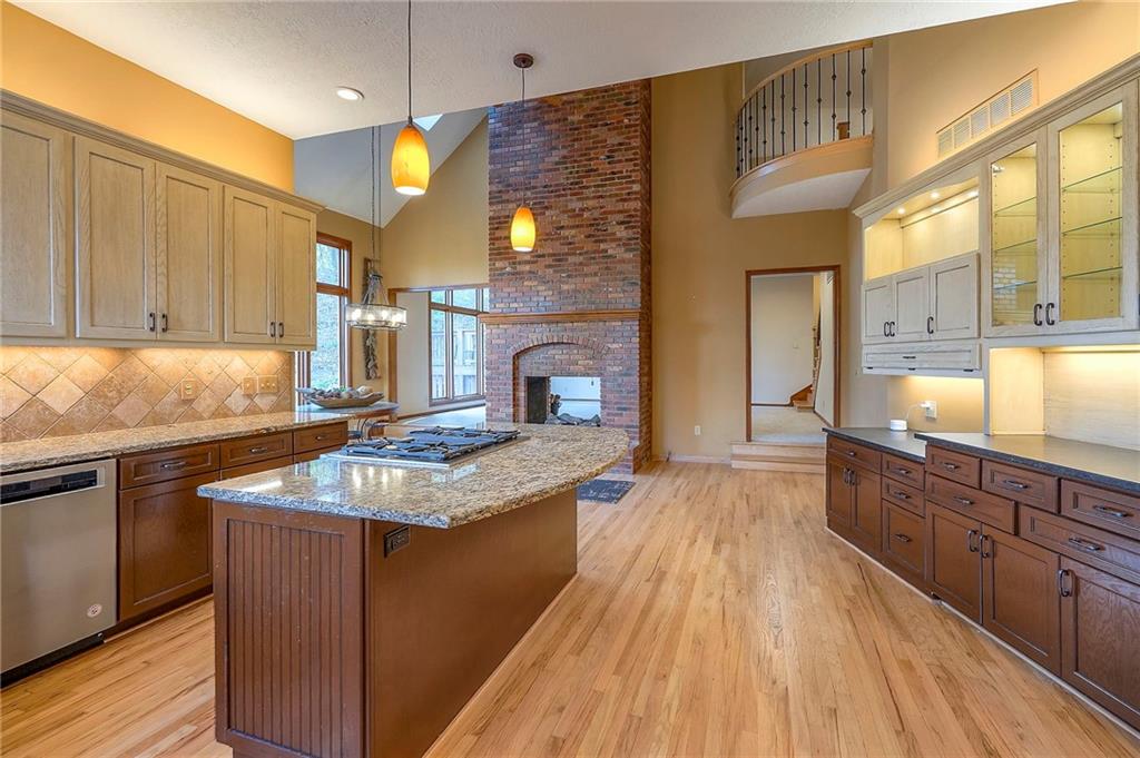 8675 Shorewood Drive