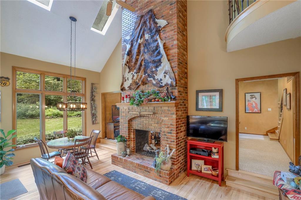 8675 Shorewood Drive