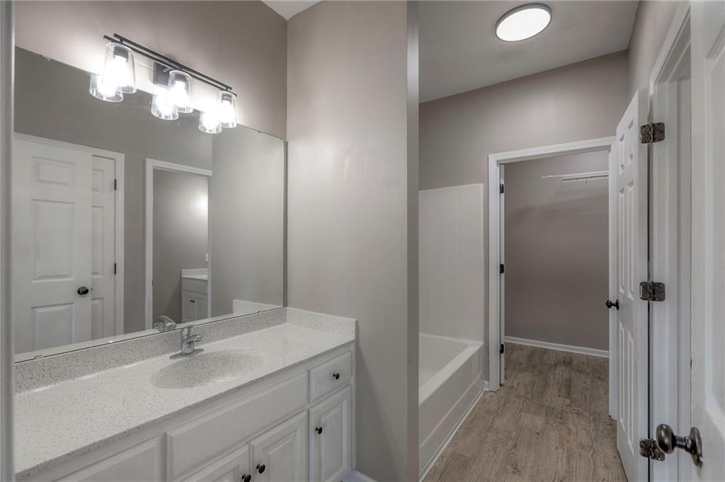 10514 E 45th Terrace