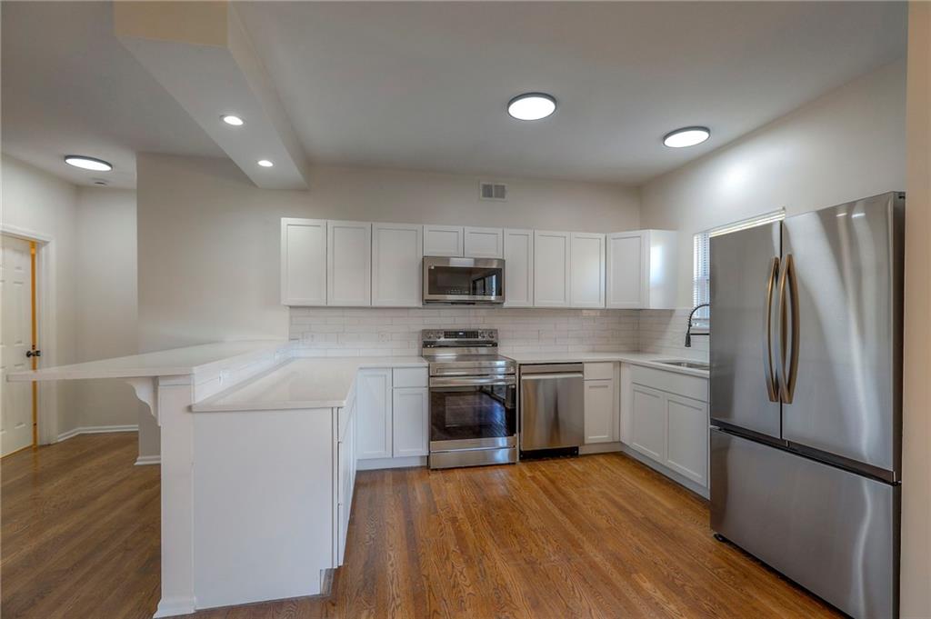 10408 E 45th Terrace