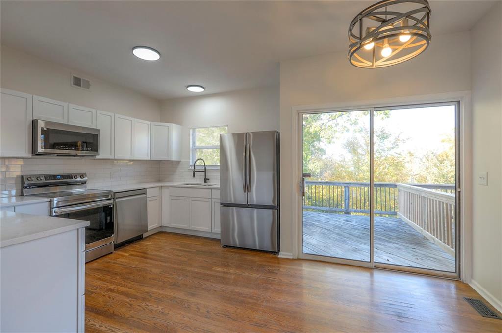 10408 E 45th Terrace