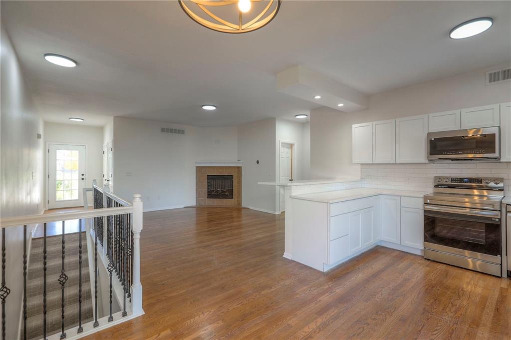 10408 E 45th Terrace