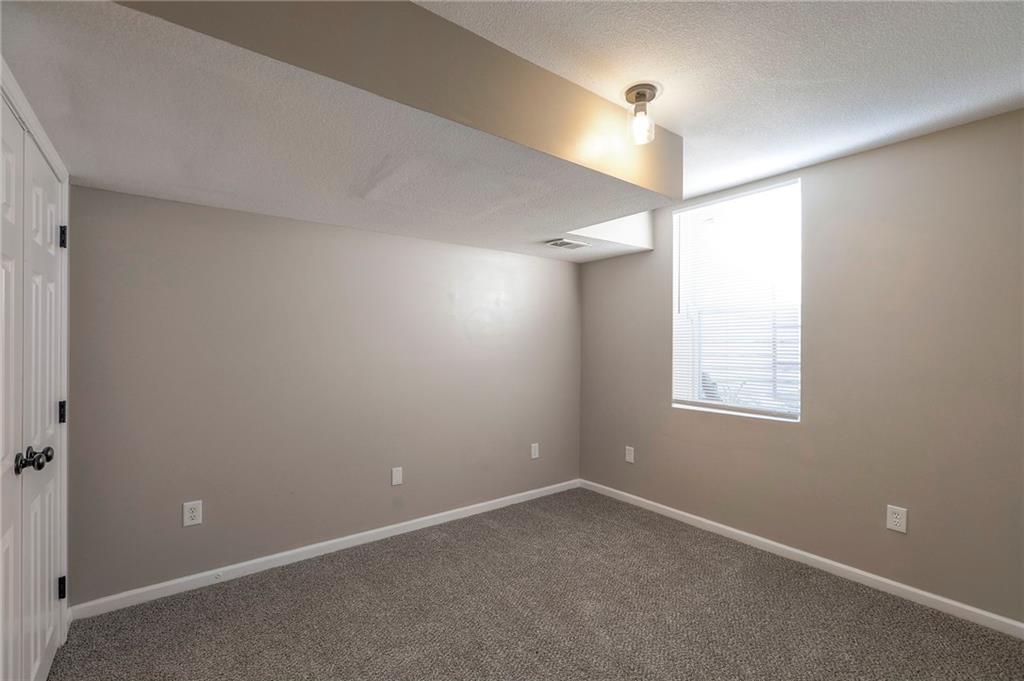 10408 E 45th Terrace