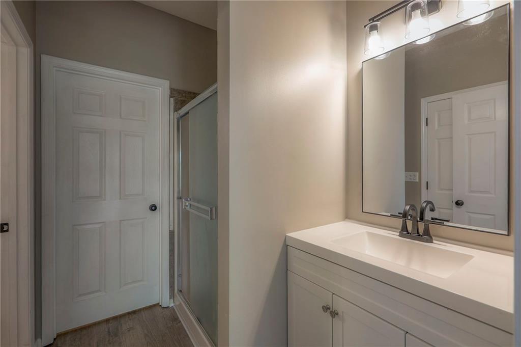 10408 E 45th Terrace