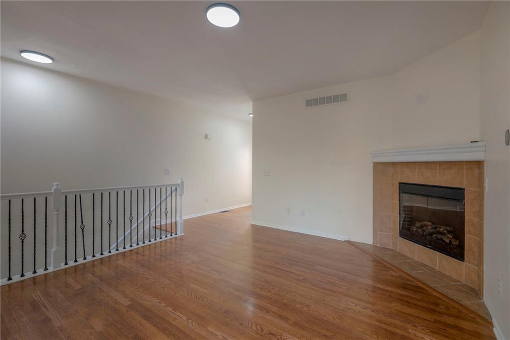 10408 E 45th Terrace