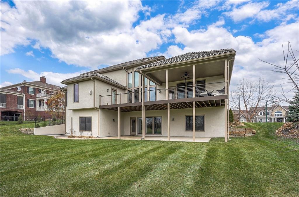 10502 N Willow Avenue