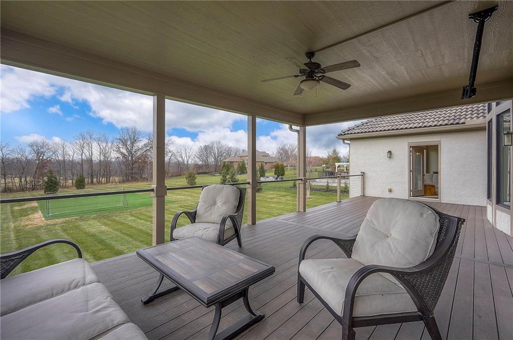 10502 N Willow Avenue