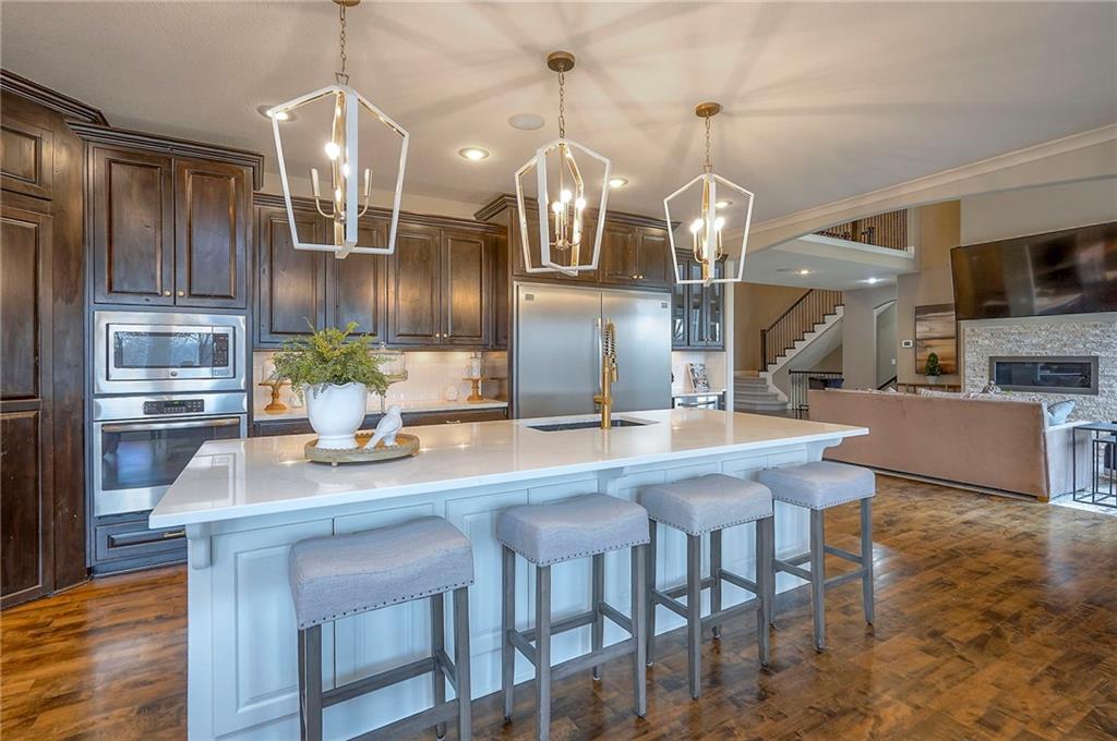 10502 N Willow Avenue