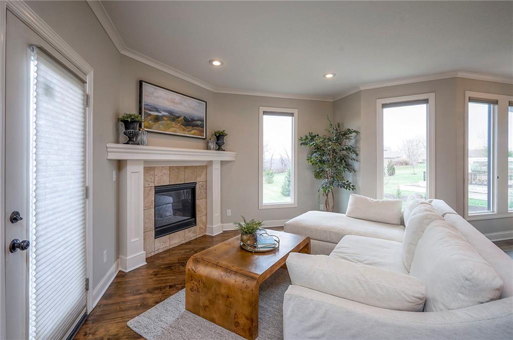 10502 N Willow Avenue