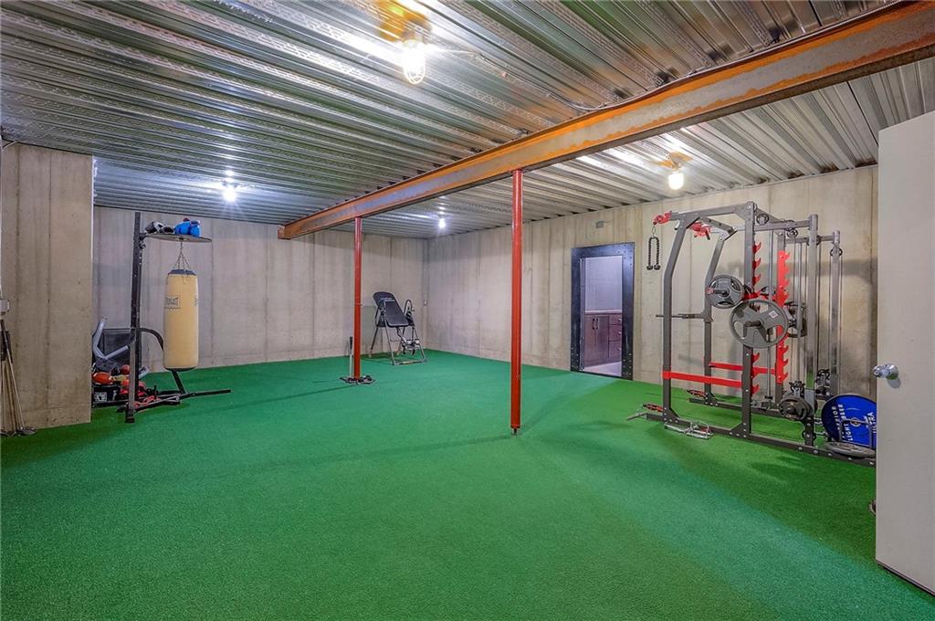 10502 N Willow Avenue