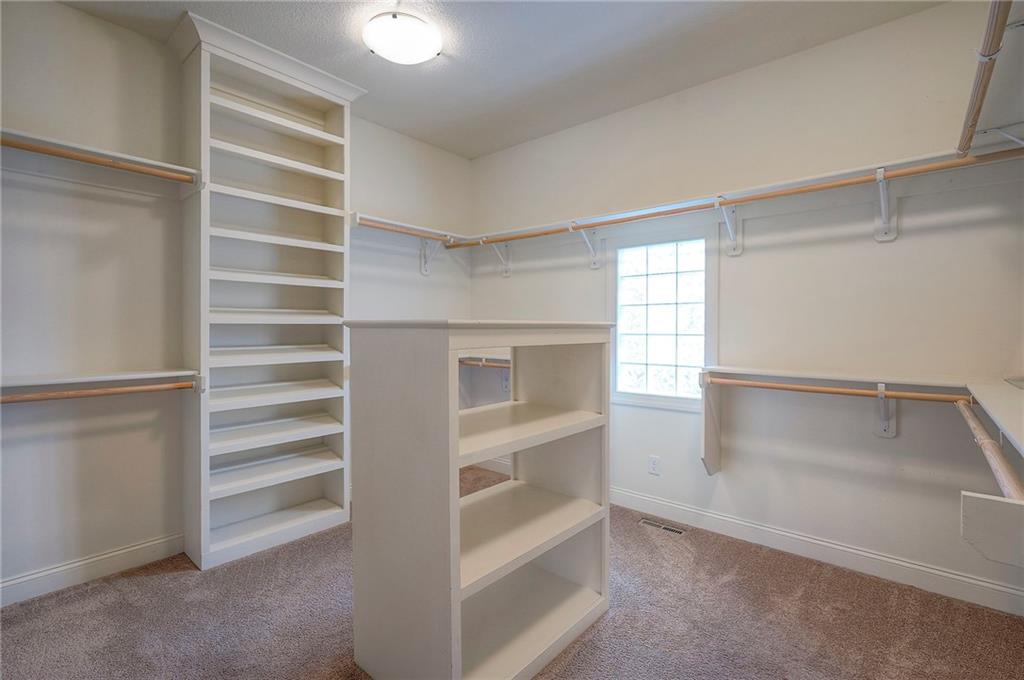 10502 N Willow Avenue