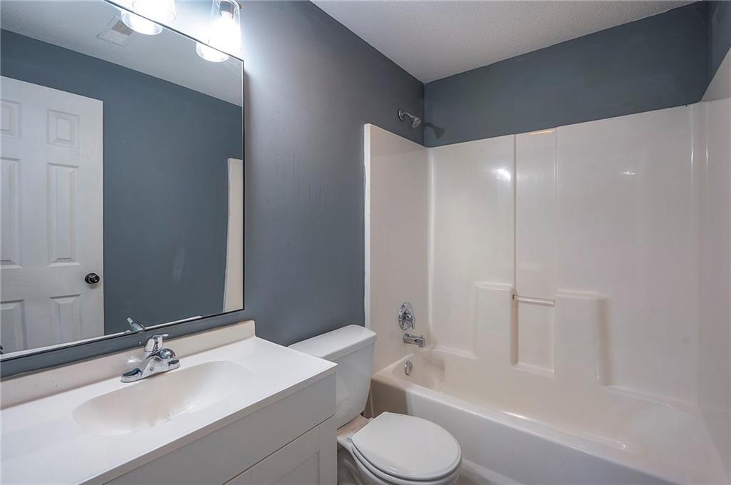 10538 E 45th Terrace