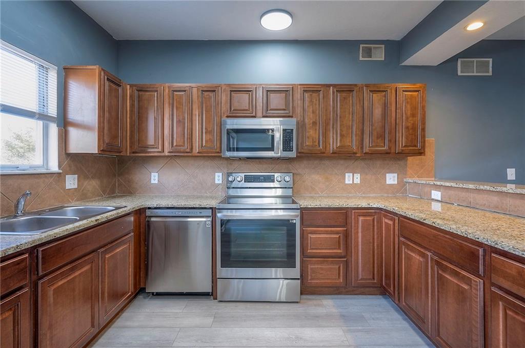 10538 E 45th Terrace