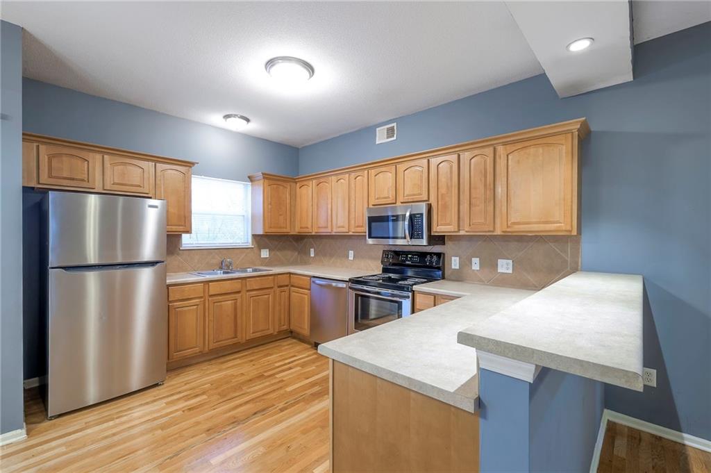 10410 E 45th Terrace