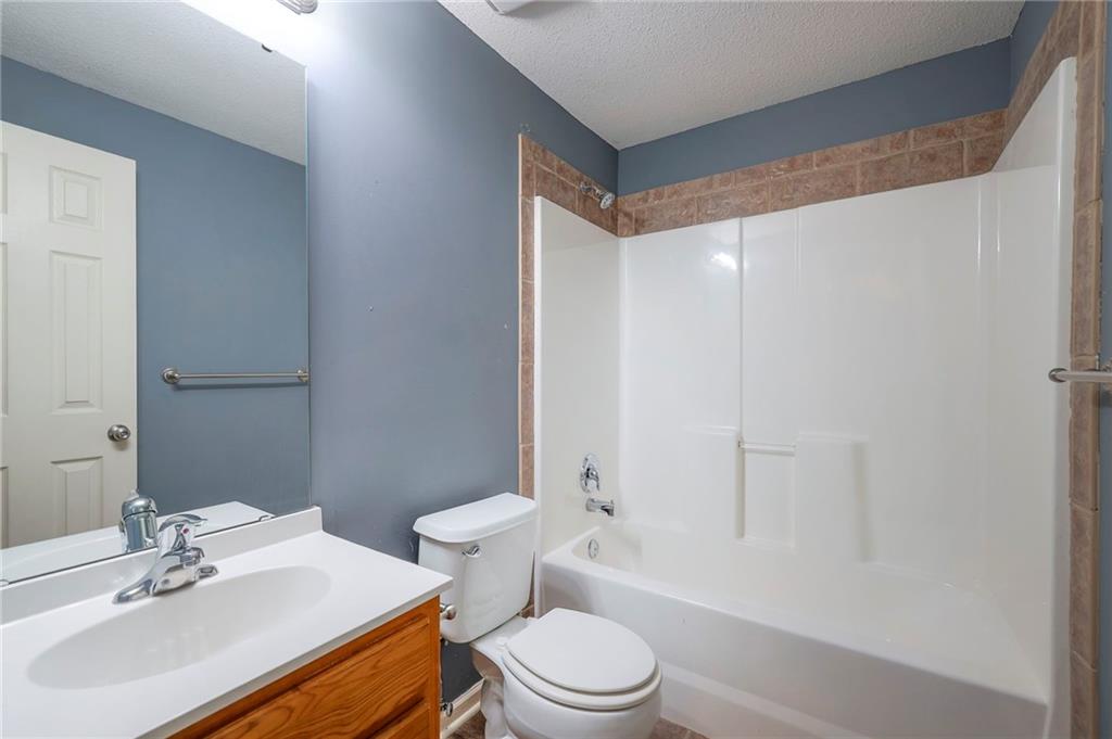 10410 E 45th Terrace