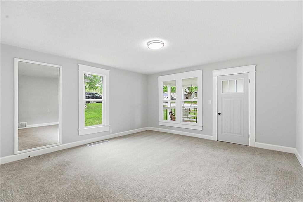 328 E Main Street