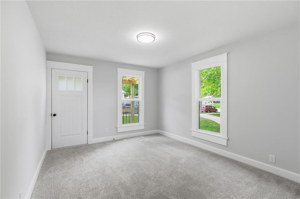 328 E Main Street