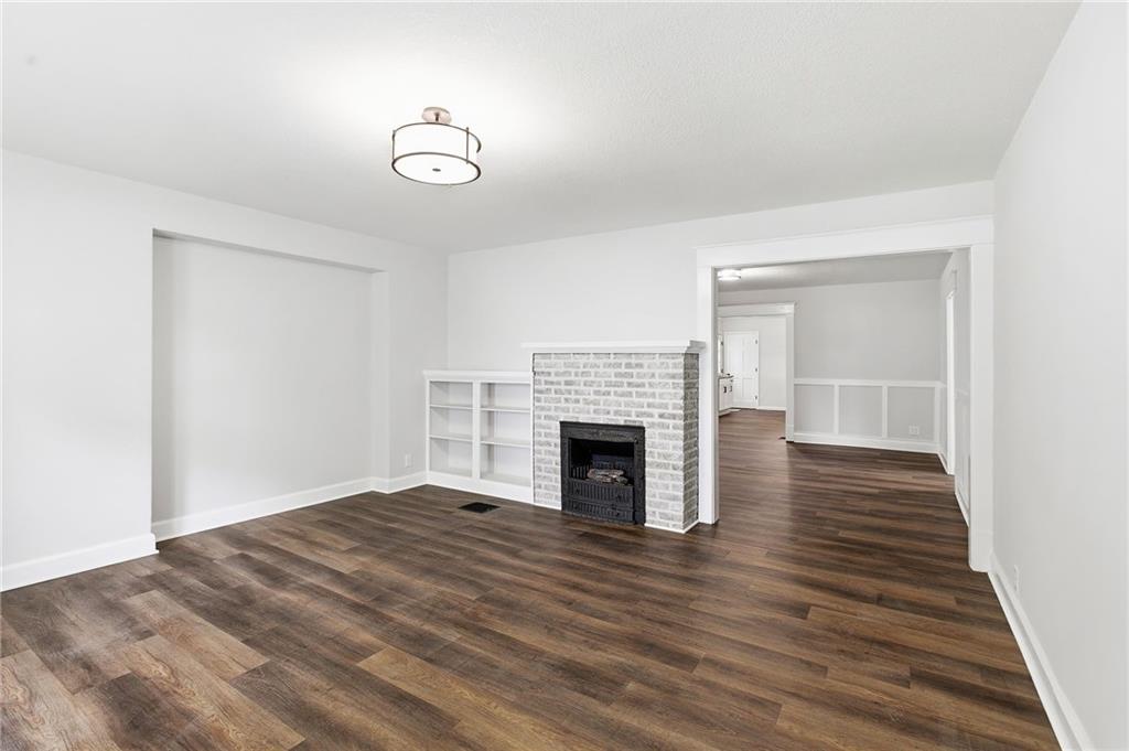 328 E Main Street