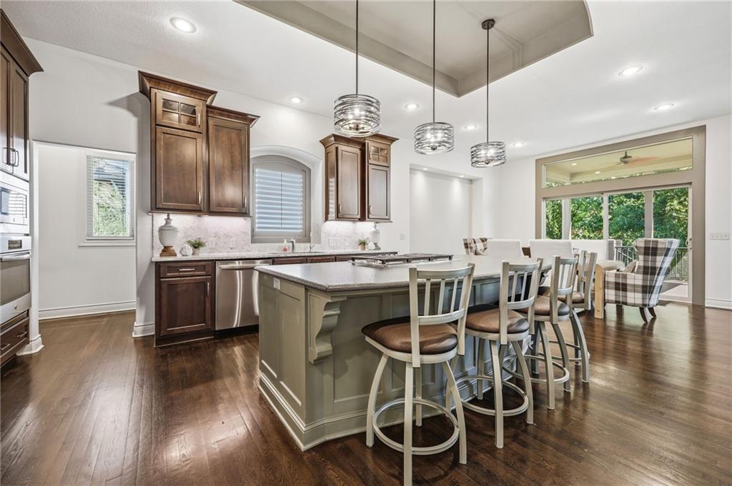 6119 Southlake Drive