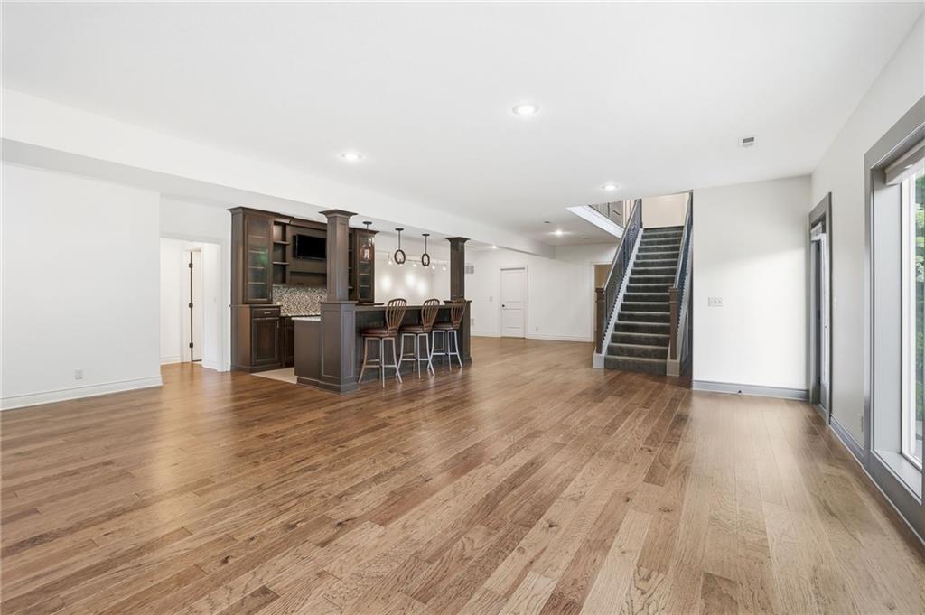 6119 Southlake Drive