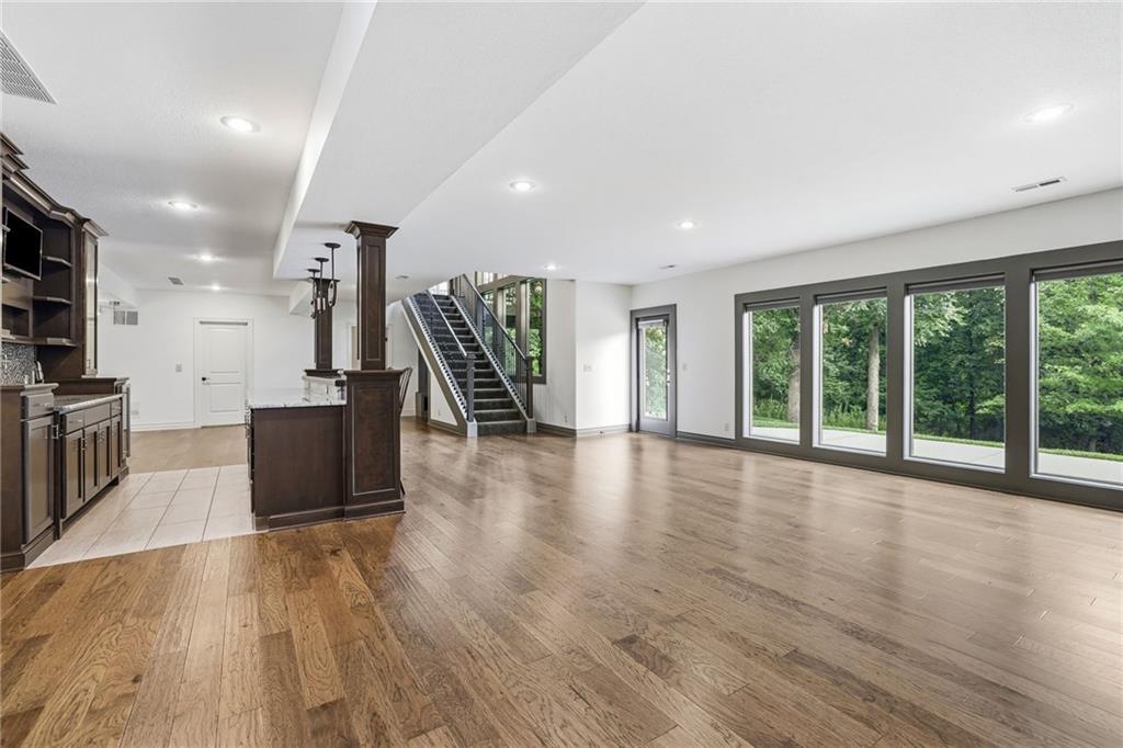 6119 Southlake Drive