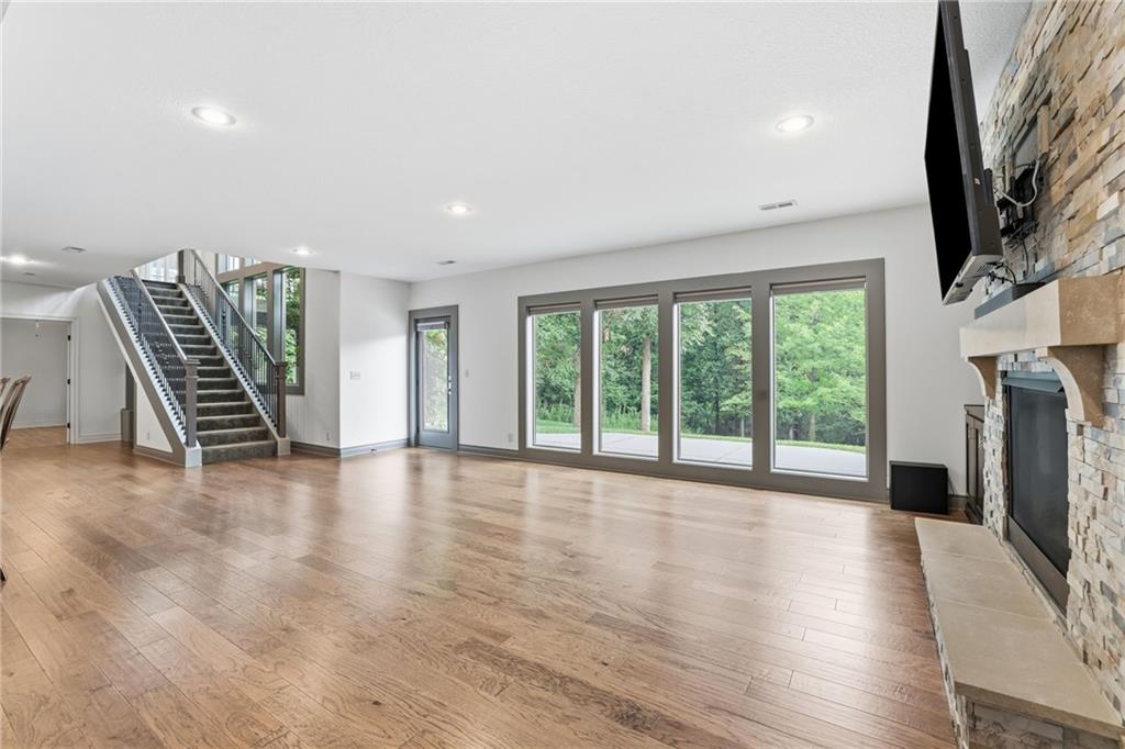 6119 Southlake Drive