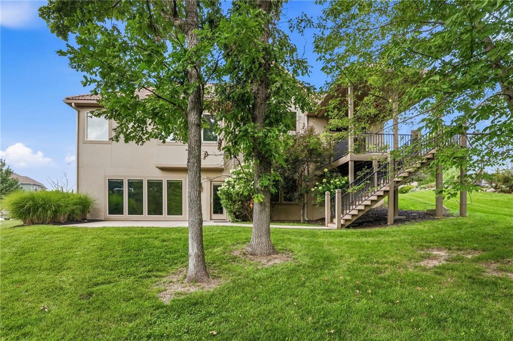 6119 Southlake Drive