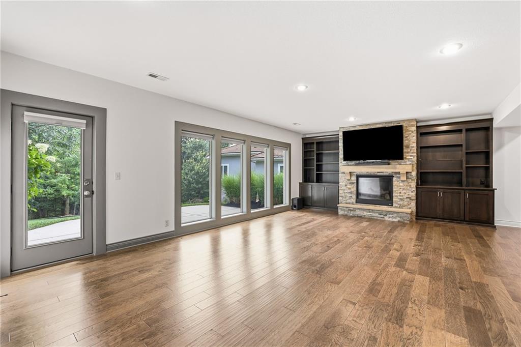 6119 Southlake Drive