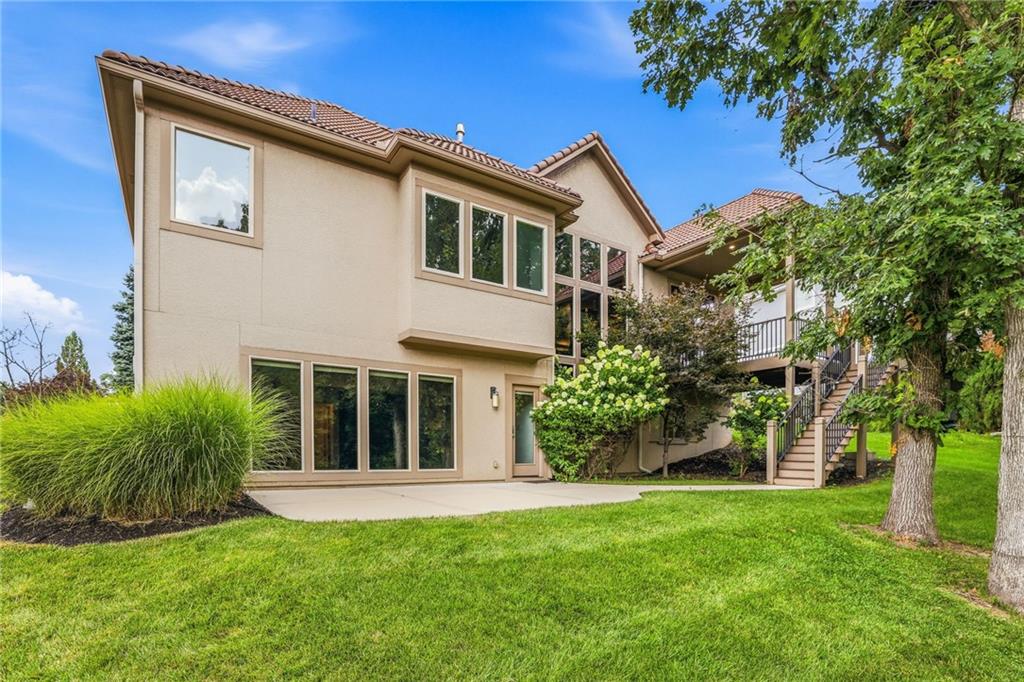 6119 Southlake Drive