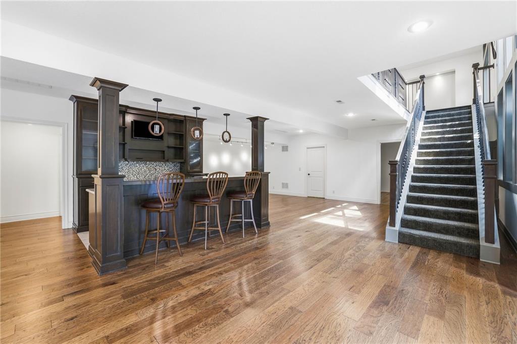 6119 Southlake Drive