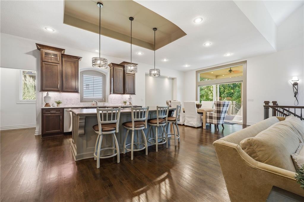 6119 Southlake Drive