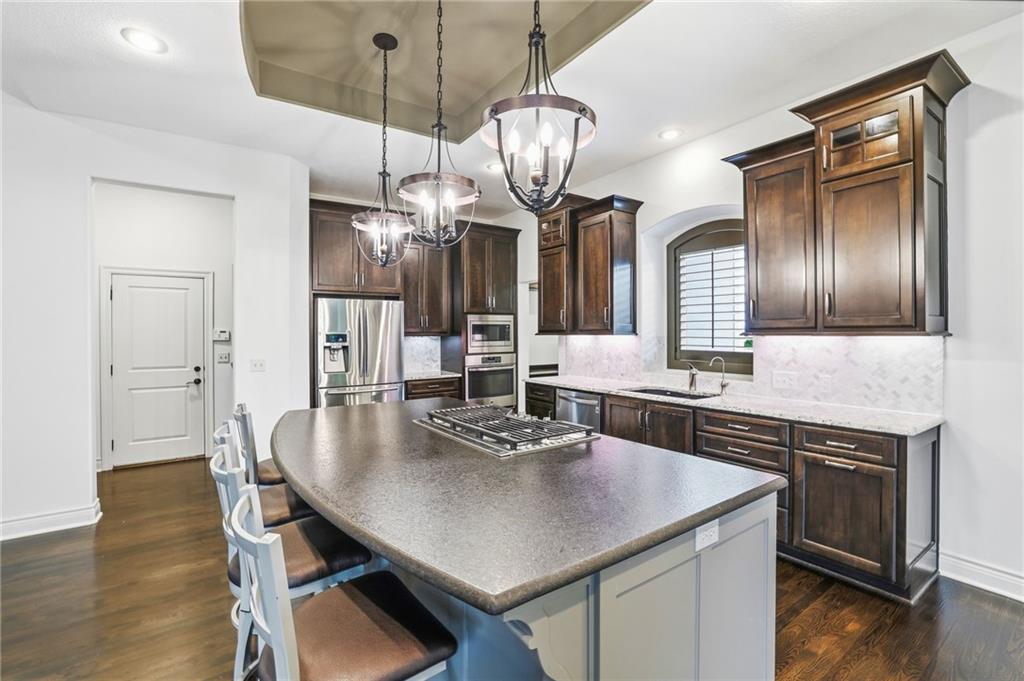 6119 Southlake Drive