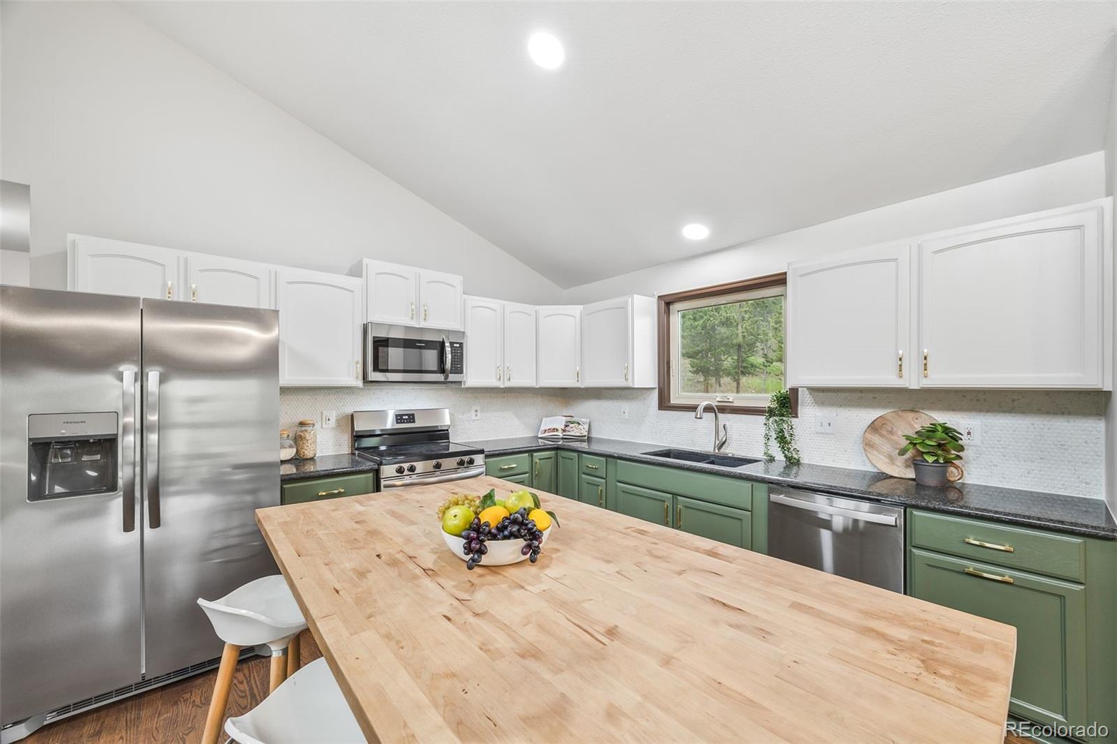 659 Hyland Drive