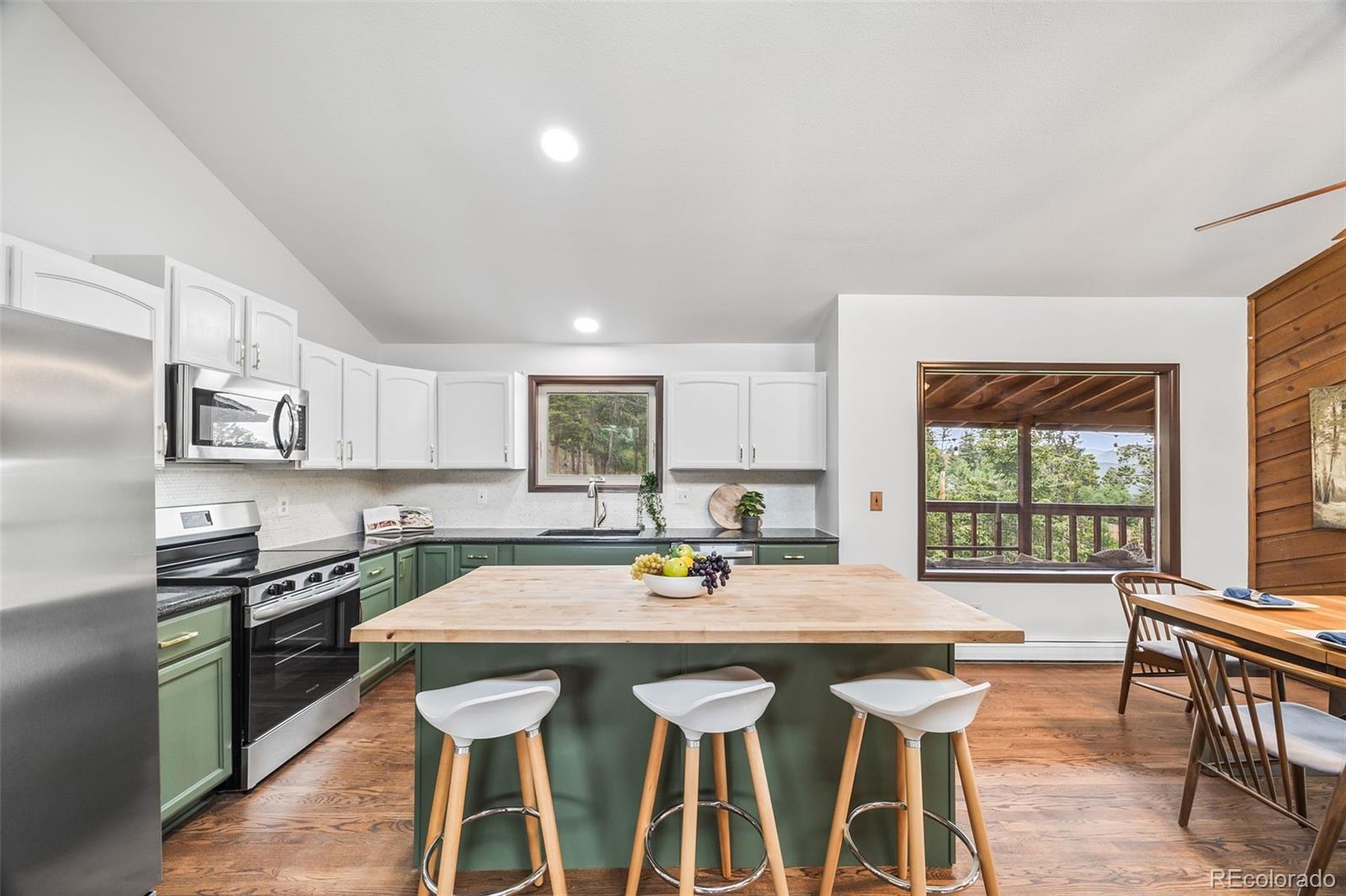 659 Hyland Drive