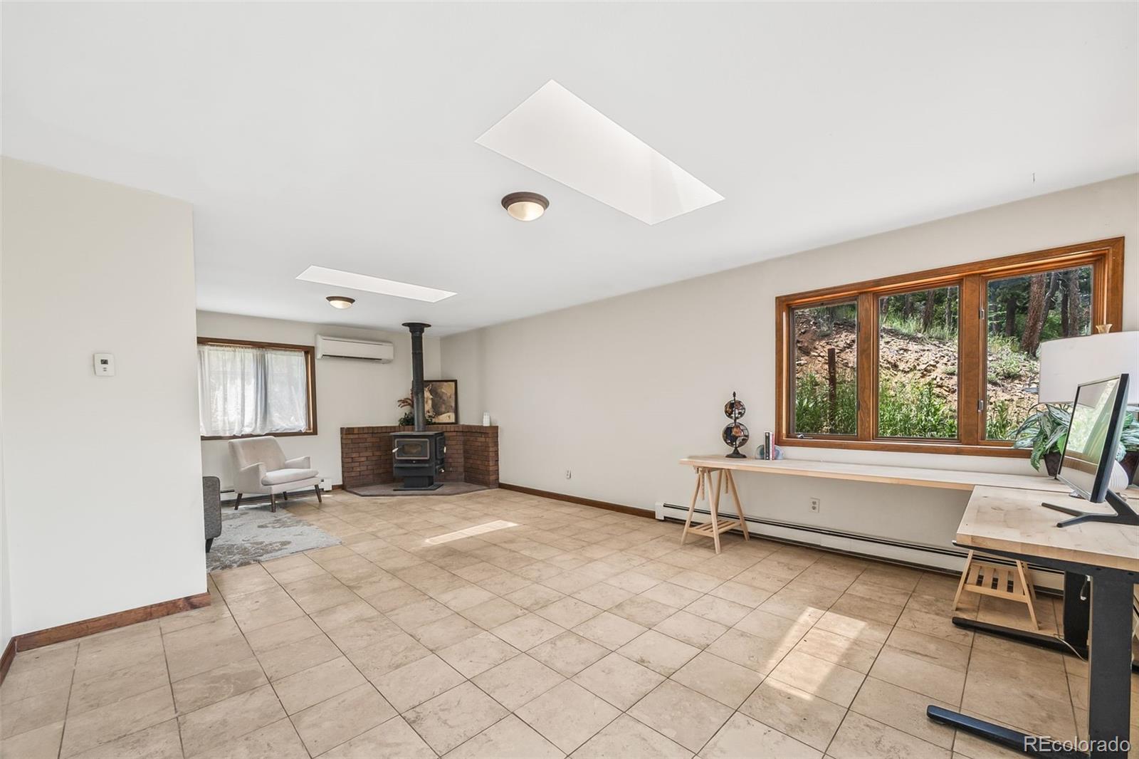 659 Hyland Drive